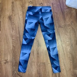 Athleta geometric leggings